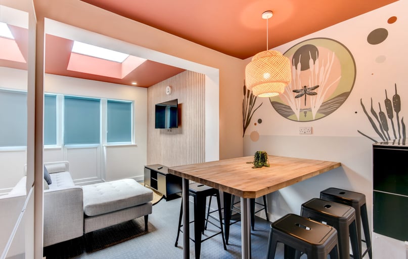 Hogarth Walk, Lockleaze, Bristol - Image 1