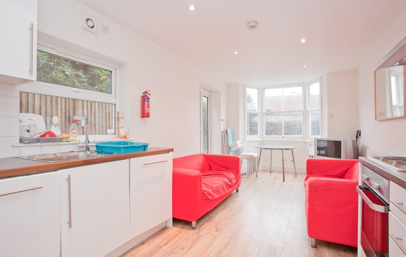 Elcot Avenue, Peckham, London - Image 1