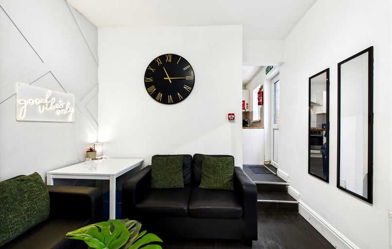 King Edward's Road, Brynmill, Swansea - Image 1