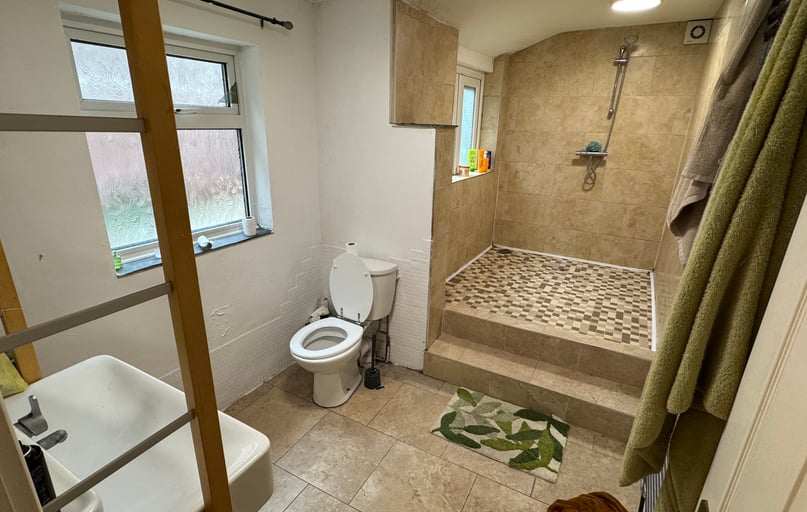 Foss Islands Road, Fishergate, York - Image 1