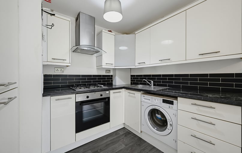 Yelverton Road, Battersea, London - Image 1