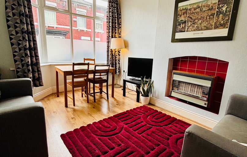 Deyne Avenue, Rusholme, Manchester - Image 1