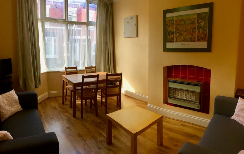 Deyne Avenue, Rusholme, Manchester - Image 1