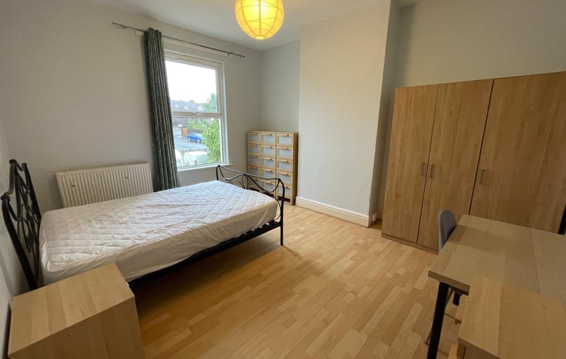 Filton Avenue, Horfield, Bristol - Image 1