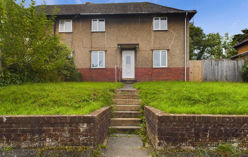 Colbourne Avenue, Moulsecoomb, Brighton - Image 1