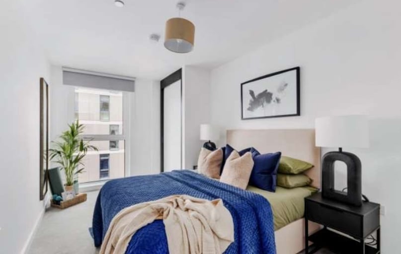 Escapade Place, Canary Wharf, London - Image 1