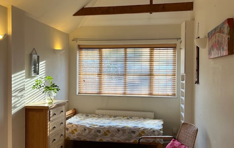 Burdon Lane, Sutton, London - Image 1