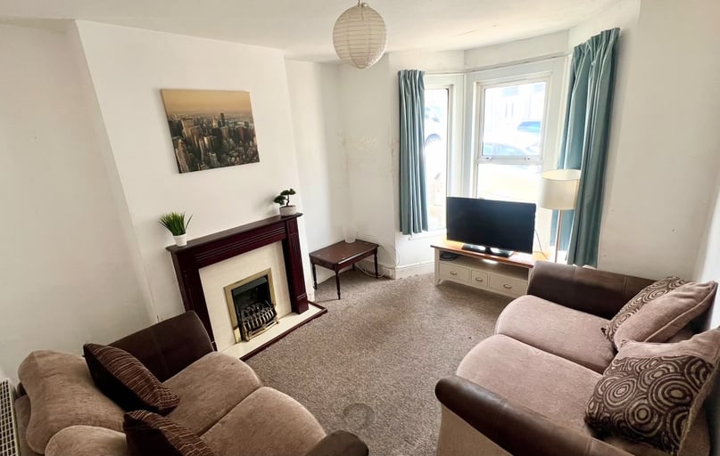 West Hill Road, Mutley, Plymouth - Image 1