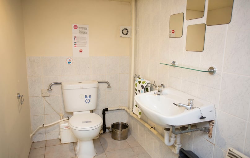 Ash Road, Kirkstall, Leeds - Image 1