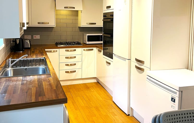 Hillside, Bevendean, Brighton - Image 1