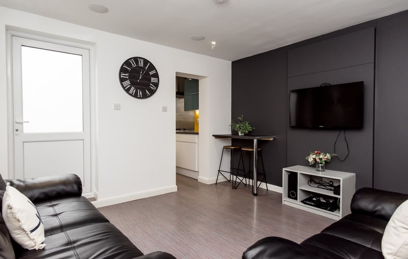 Ashford Street, Shelton, Stoke - Image 1