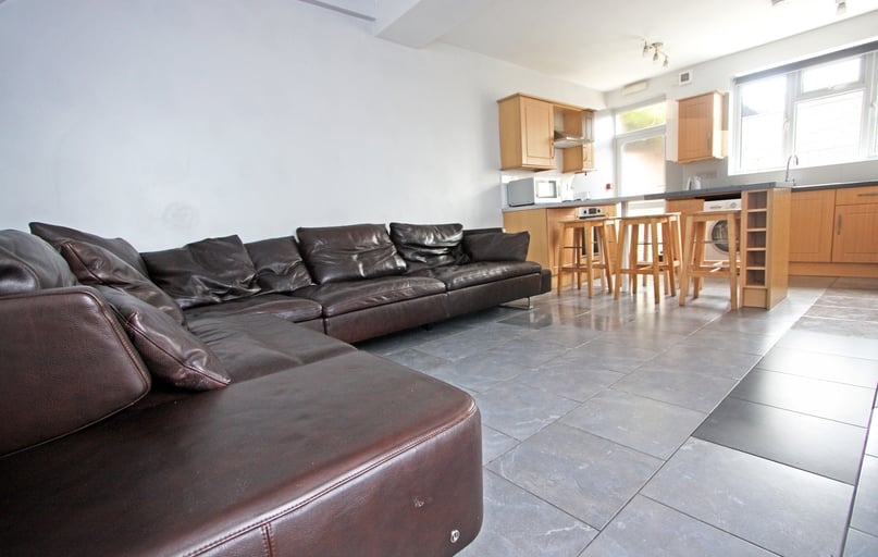 Arabella Street, Roath, Cardiff - Image 1