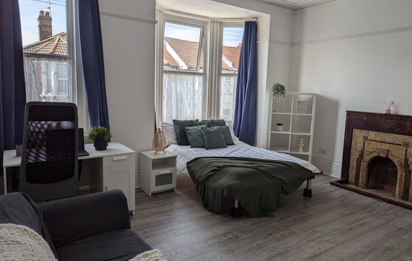 Taswell Road, Southsea, Portsmouth - Image 1