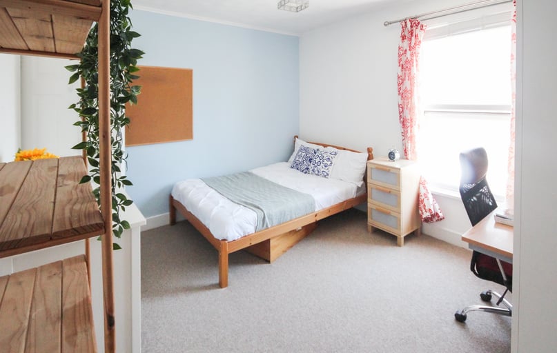 Lawson Road (ALL DOUBLE BEDROOMS), Southsea, Portsmouth - Image 1