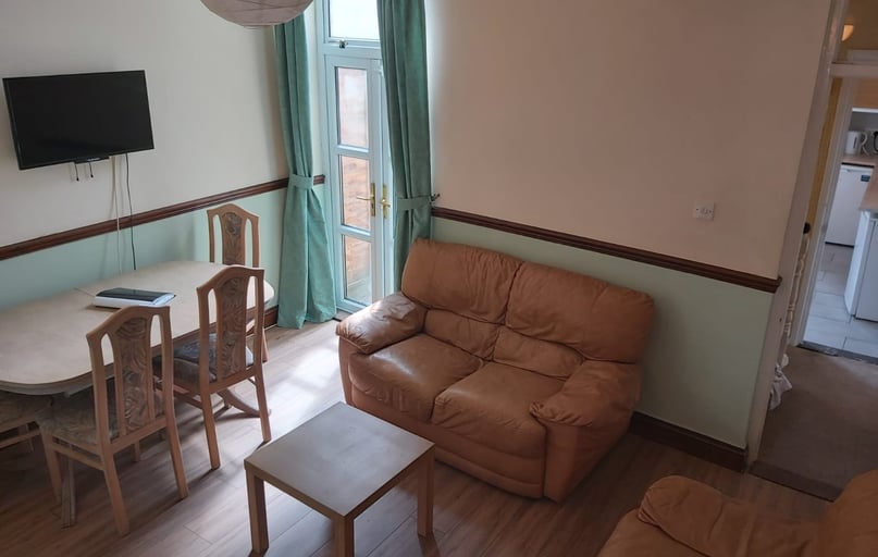 Newcome Road, Fratton, Portsmouth - Image 1