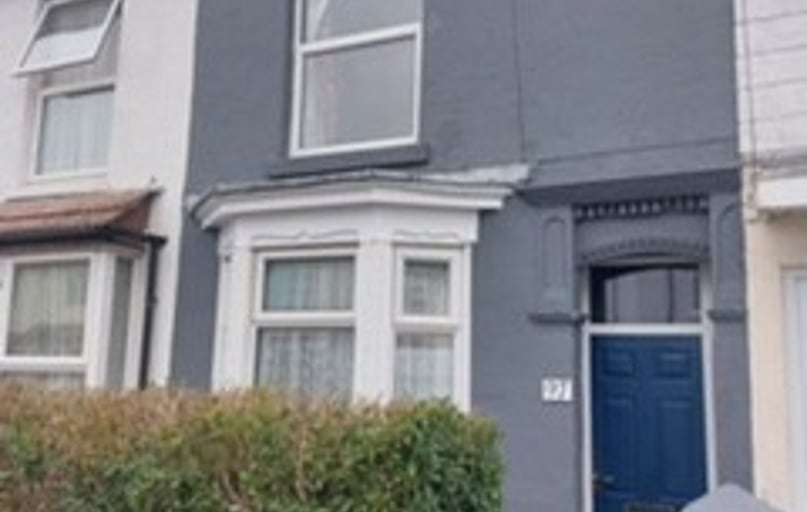 Clive Road, Fratton, Portsmouth - Image 1