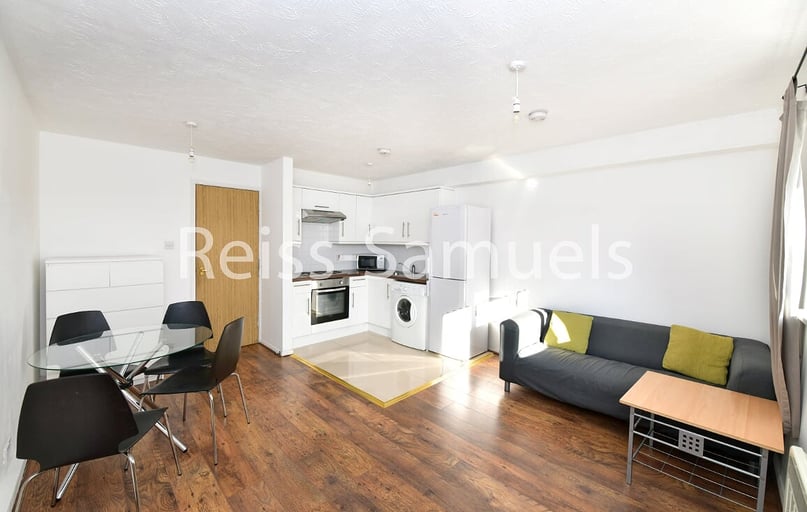 Ambassador Square, Isle of Dogs, London - Image 1