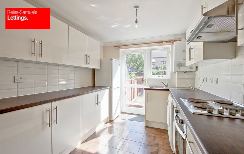 Manchester Road, Isle of Dogs, London - Image 1