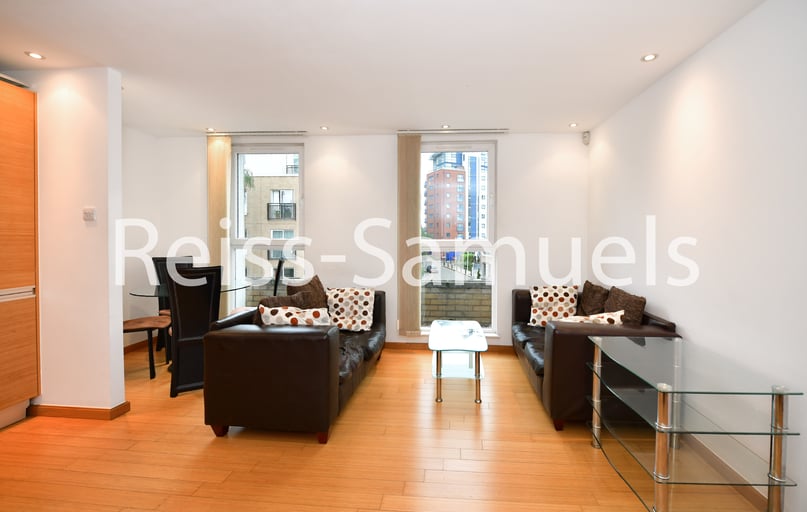 Westferry Road, Isle of Dogs, London - Image 1