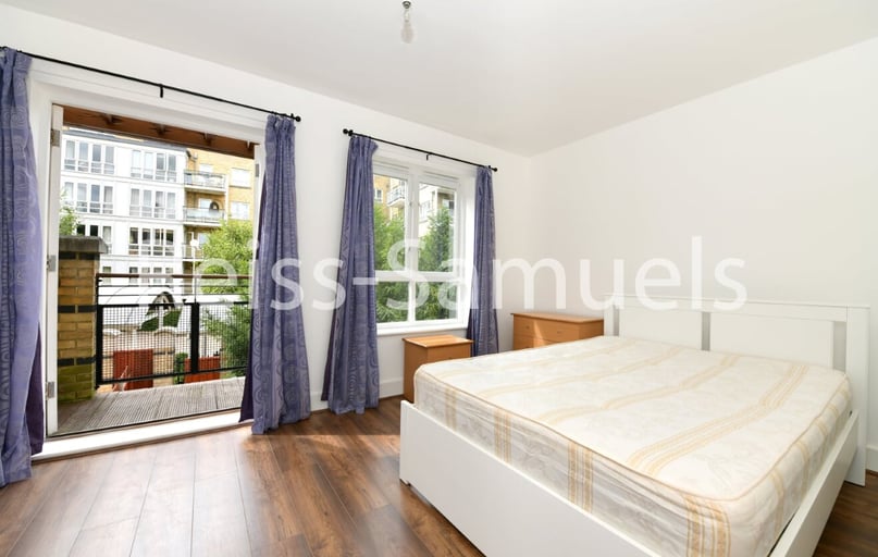 Ferry Street, Isle of Dogs, London - Image 1