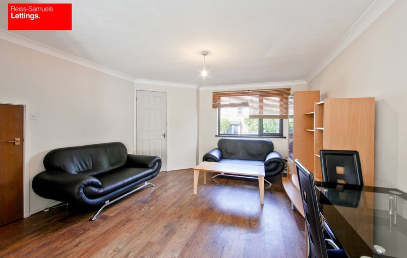 Manchester Road, Isle of Dogs, London - Image 1