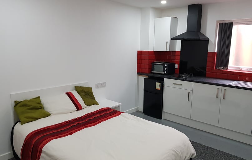 London Road, City Centre, Leicester - Image 1