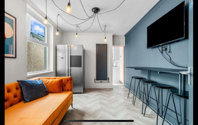 St. Helens Avenue, Brynmill, Swansea - Image 1