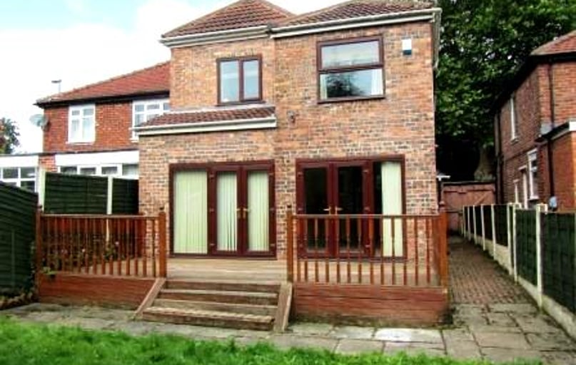 Mauldeth Road, Fallowfield, Manchester - Image 1