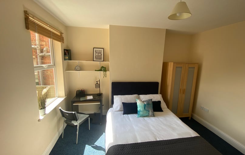 Monson Avenue, City Centre, Cheltenham - Image 1