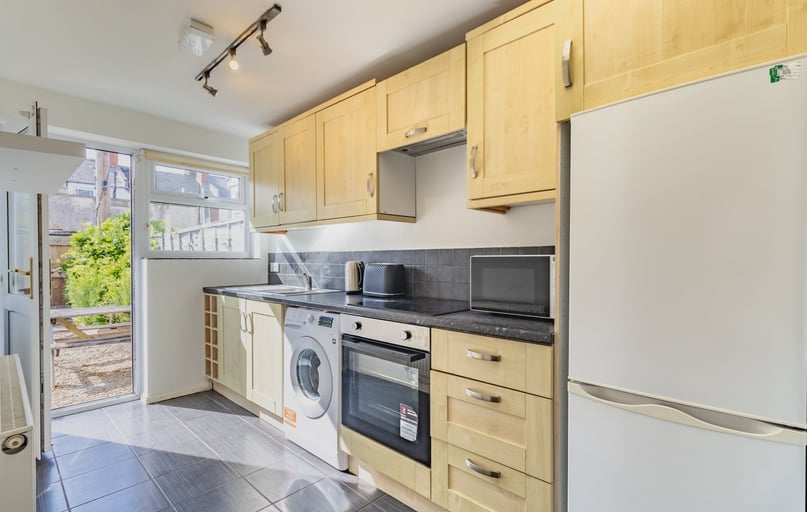 Hungerford Street, St Pauls, Cheltenham - Image 1