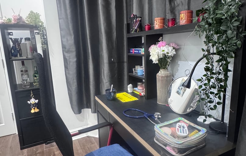 Skipworth street, Near university, Leicester - Image 1