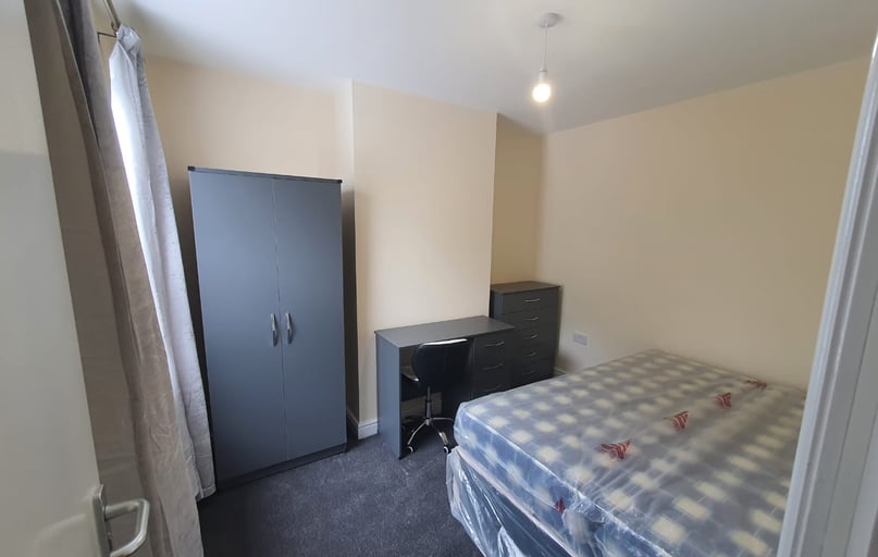 Bullingdon Road, Iffley, Oxford - Image 1