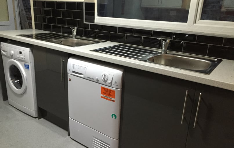 Woodlands Road , Teesside university, Middlesbrough - Image 1