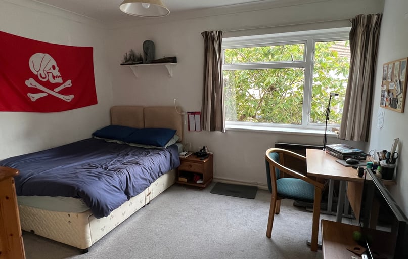 Victoria Park Gardens, City Centre, Worthing - Image 1