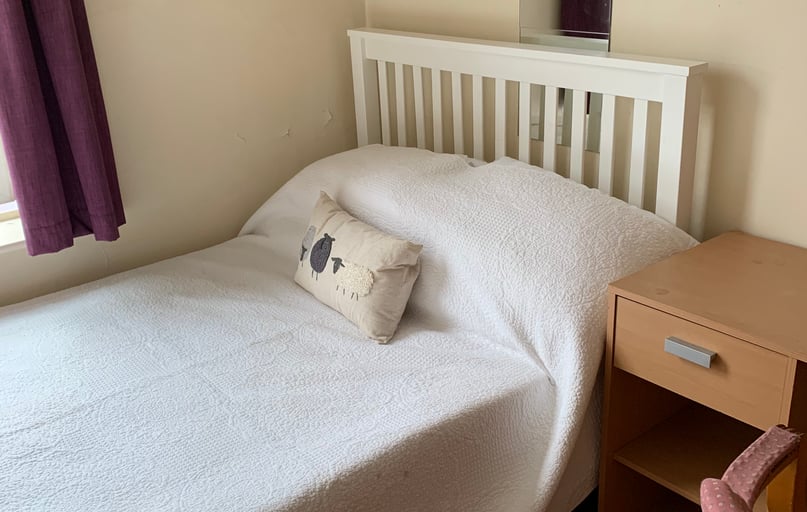 Harold Grove, Hyde Park, Leeds - Image 1