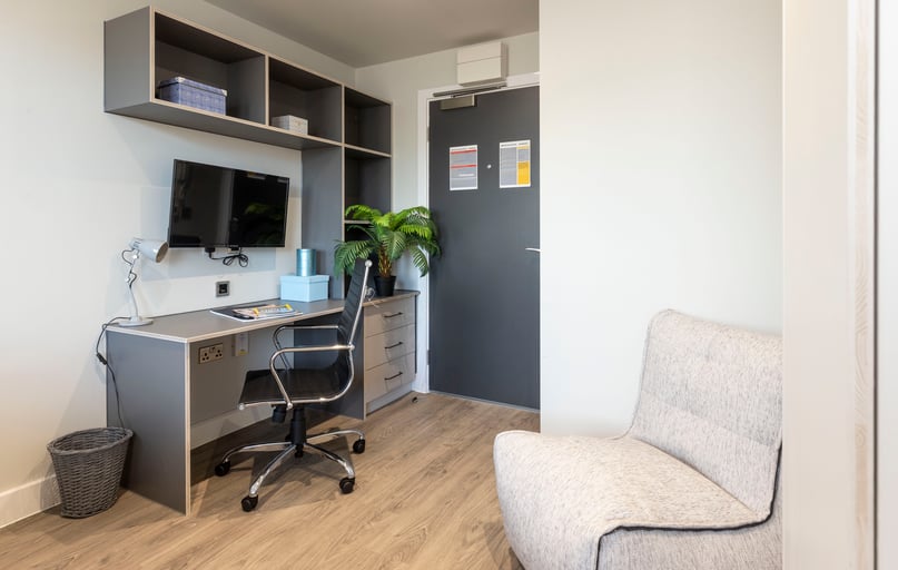 23 College Street, Arboretum, Northampton - Image 1