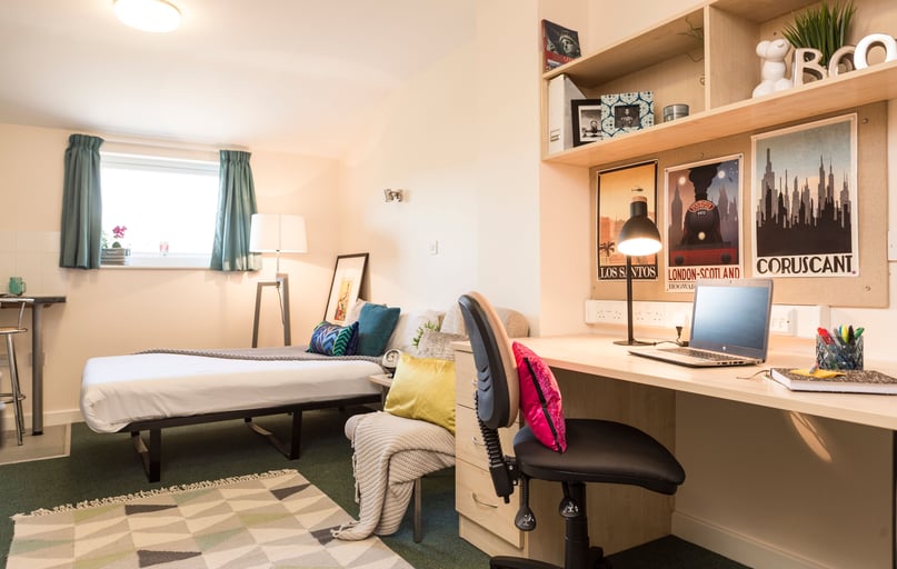 Brunel Close, Exwick, Exeter - Image 1