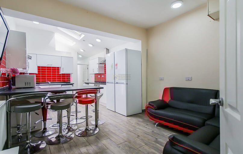 Harrow Road, Selly Park, Birmingham - Image 1