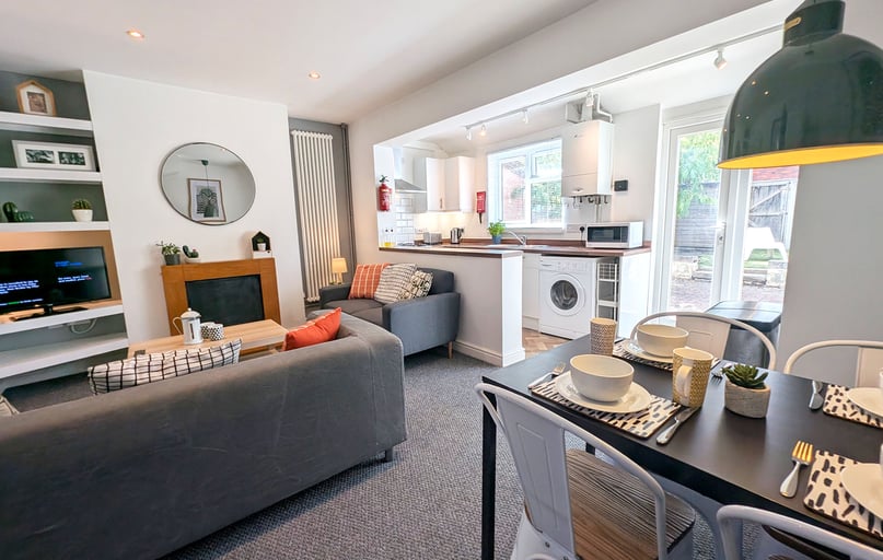 Graham Road, St Johns, Worcester - Image 1