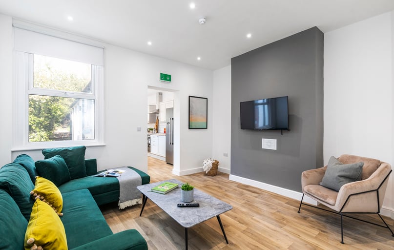 West Parade, West End, Lincoln - Image 1