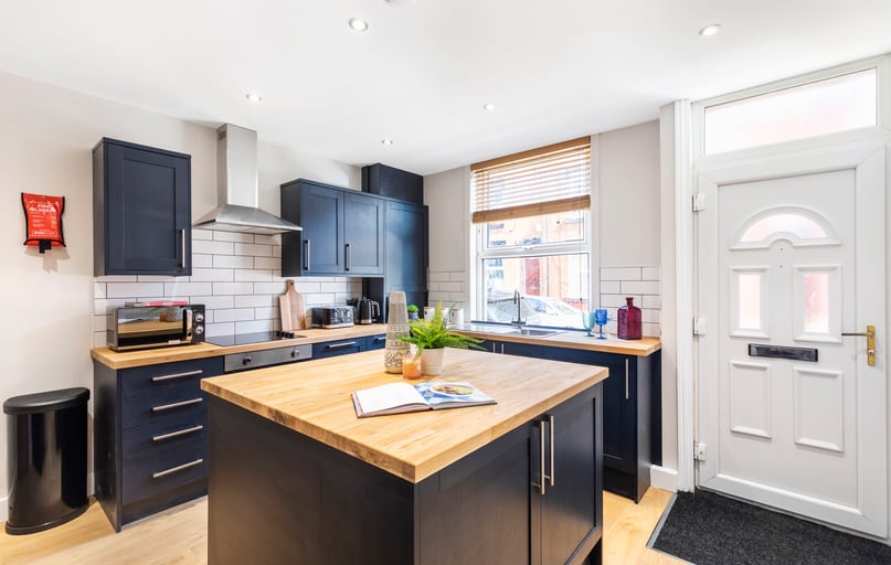 Welton Grove, Hyde Park, Leeds - Image 1