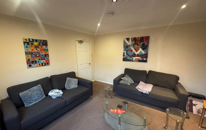 School lane, Heslington, York - Image 1