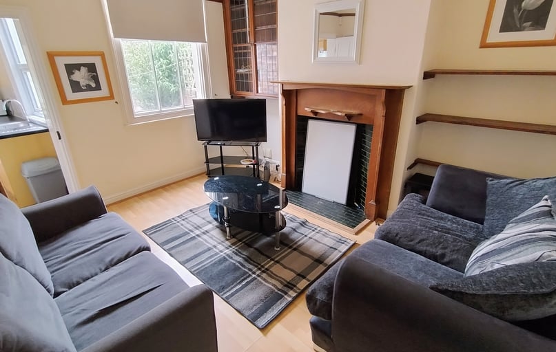 Park Crescent, The groves, York - Image 1