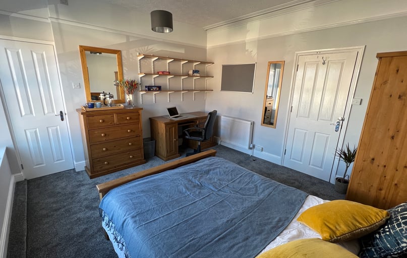 Adams Avenue, Abington, Northampton - Image 1