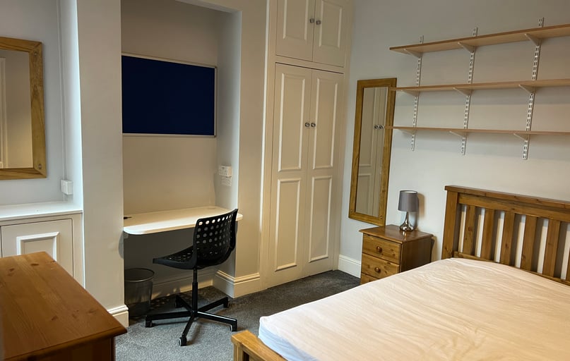 Kingsthorpe Grove, Kingsthorpe, Northampton - Image 1