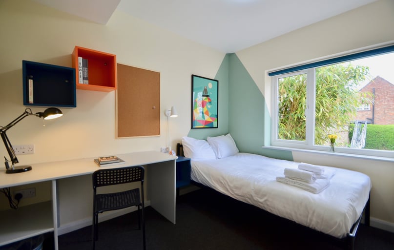 Beatty Avenue, Coldean, Brighton - Image 1