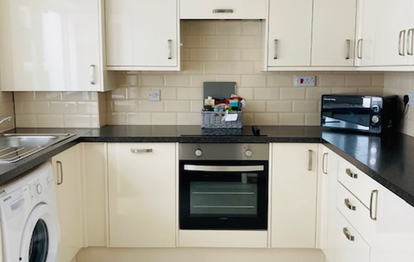 Wellington Street, Mutley, Plymouth - Image 1