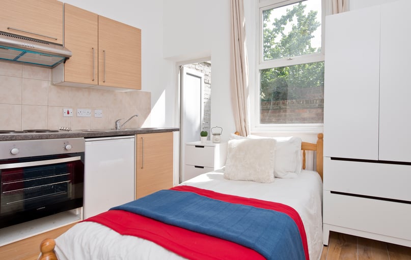 Dalling Road, Hammersmith, London - Image 1