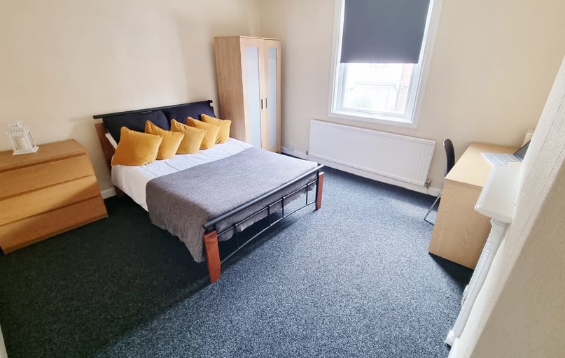 Lower Regent Street, Beeston, Nottingham - Image 1