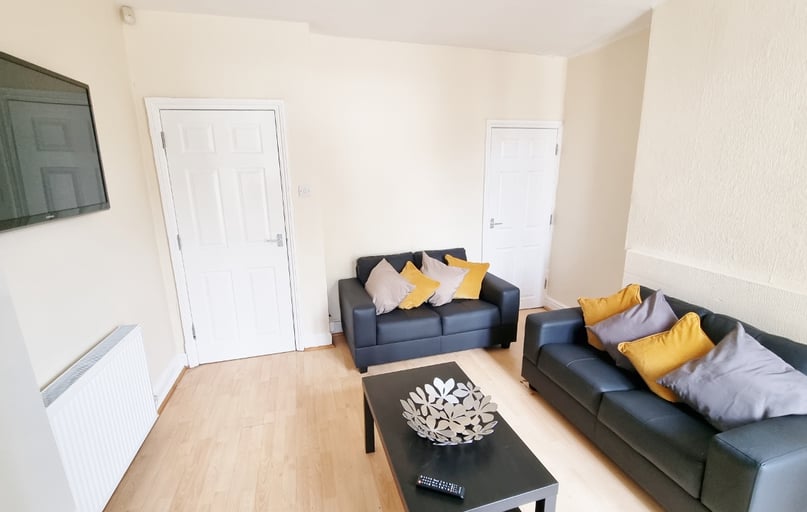 Lower Regent Street, Beeston, Nottingham - Image 1